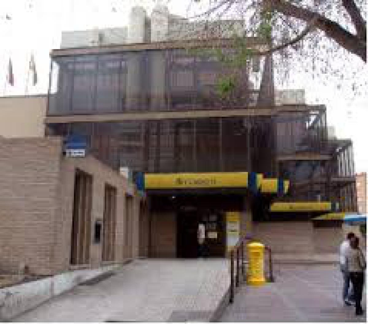 Edificio dónde se ubica la oficina de correos de Murcia